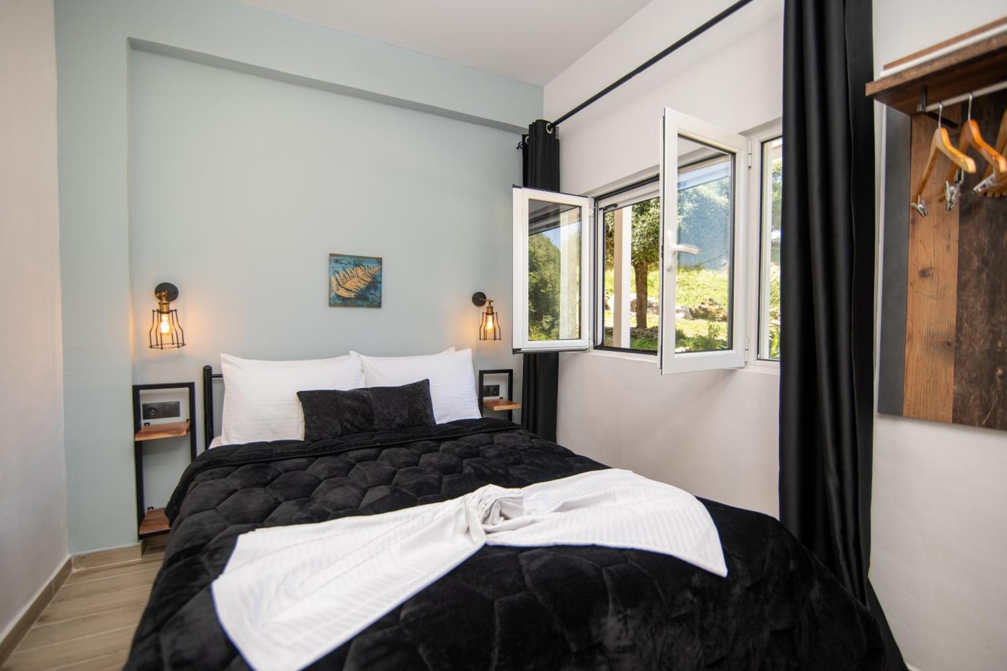 Armoniahousesuites Peritheia 외부 사진